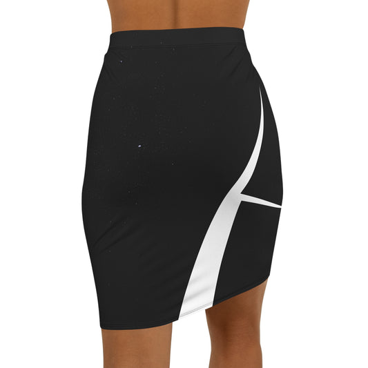 White & Black Geometric Mid‑Waist Pencil Skirt